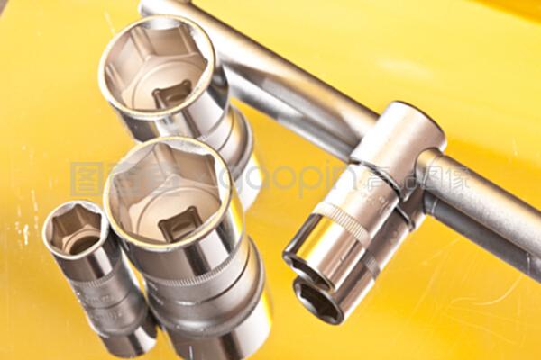 套筒扳手 高效精準的機械維修利器
